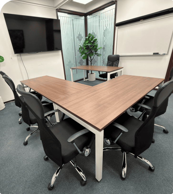 Park Royal Boardroom - Modern office amenities